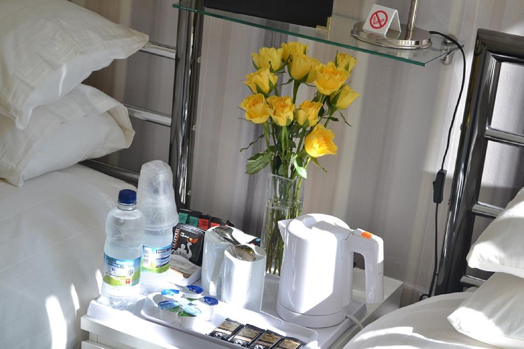 White Rose Guest House Tenby Ruang foto