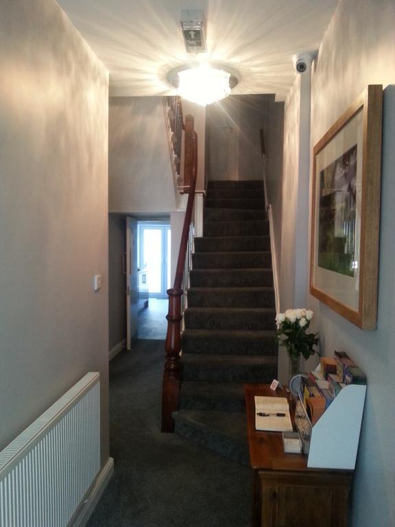 White Rose Guest House Tenby Bagian luar foto