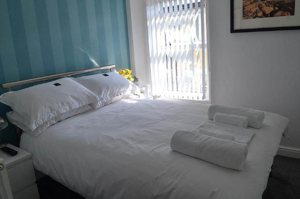 White Rose Guest House Tenby Ruang foto